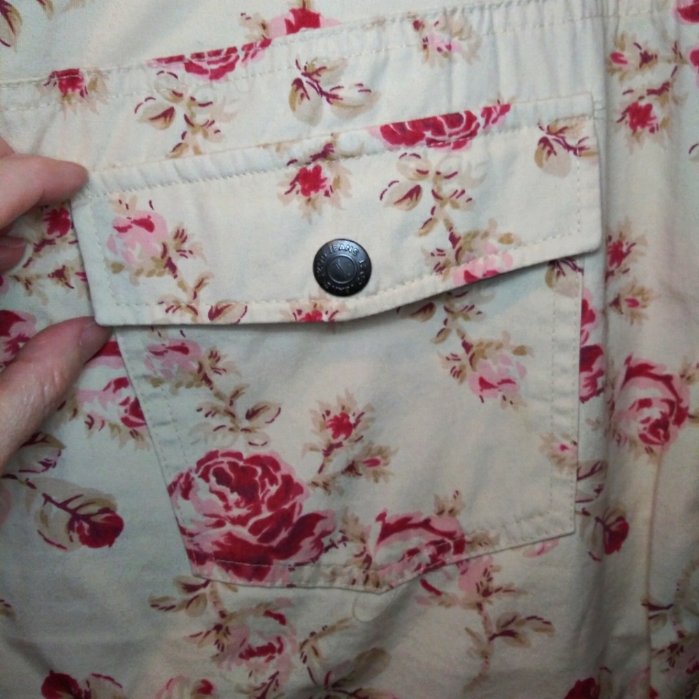 3/$18 Vtge. Izod Rose Print Tan Chino Cottagecore Style High Waist Pencil Skirt - Picture 4 of 8